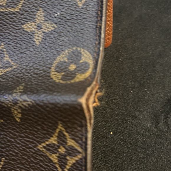 Authentic Louis Vuitton key holder monogram - Picture 4 of 7